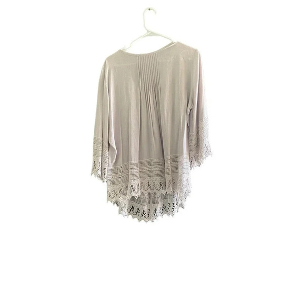 Solitaire Women's Gray Button Front Crochet Blouse Top Size Plus 1X - Picture 3 of 5